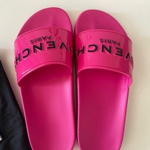 Givenchy Rubber Sandals Last Price!